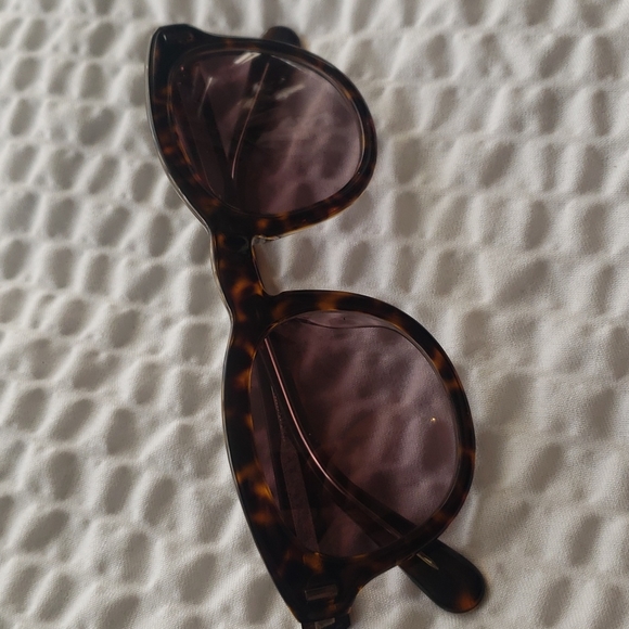 Marc Jacobs Sunglasses - Picture 2 of 14